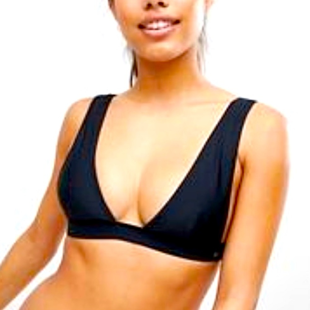 Pull & Bear V-Front Black Bikini Top